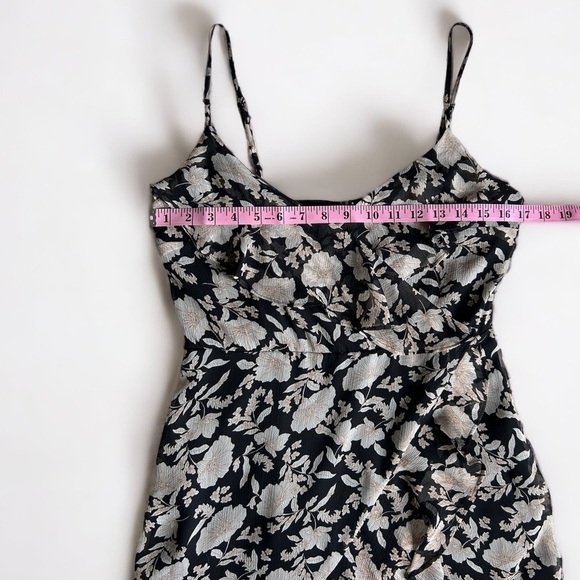 • Express • Floral Ruffle Wrap Front Maxi Dress in Black Print - Picture 10 of 10